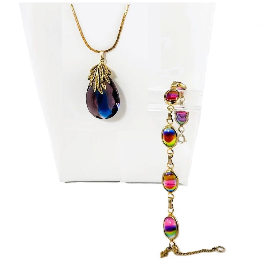 Sarah Coventry Jewelry Set Sabrina Fair Watermelon Bracelet Teardrop Pendant